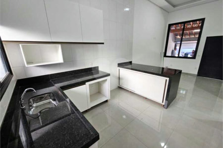 Casa à venda com 2 quartos, sendo 1 suíte, em Jardim dos Colibris, Indaiatuba, SP