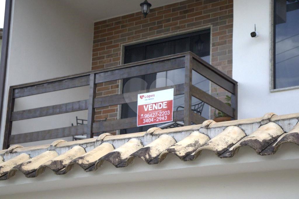 Casa à venda com 3 quartos, sendo 1 suíte, no condomínio Village da Posse, Rio de Janeiro - RJ