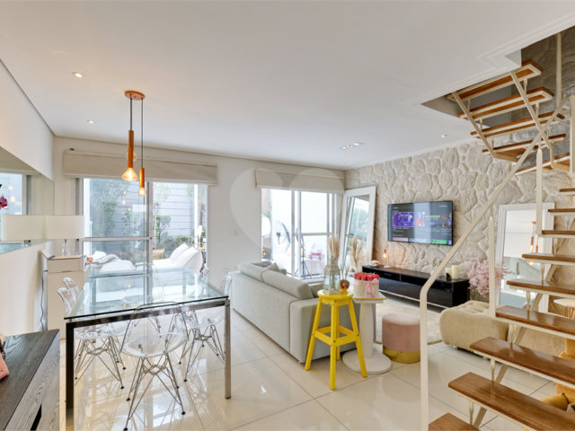 Casa à venda com 3 quartos, sendo 1 suíte,  no condomínio Magnólia Gardens, São Paulo - SP