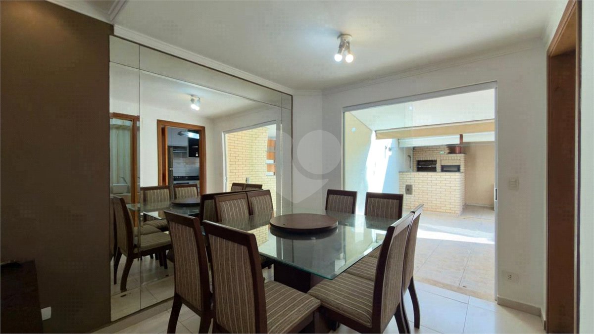 Casa à venda com 3 quartos, sendo 1 suíte, no condomínio Residencial Village Salermo, Sorocaba - SP