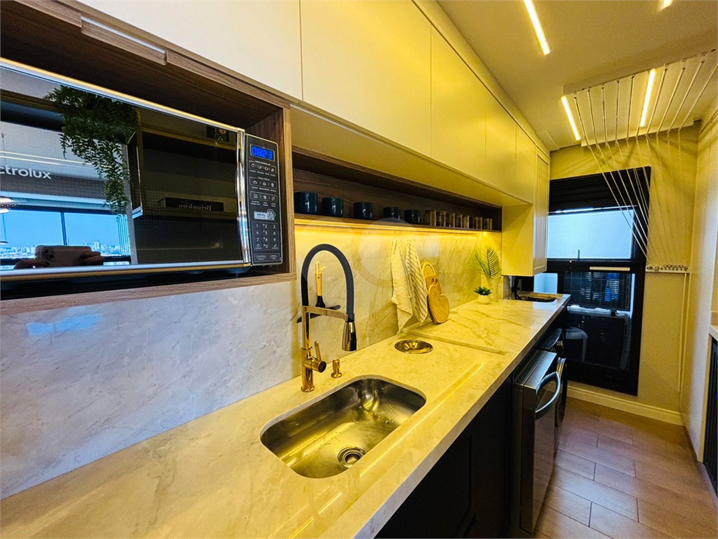 Apartamento à venda com 2 quartos, sendo 1 suíte,  em Jardim Piratininga, Sorocaba, SP