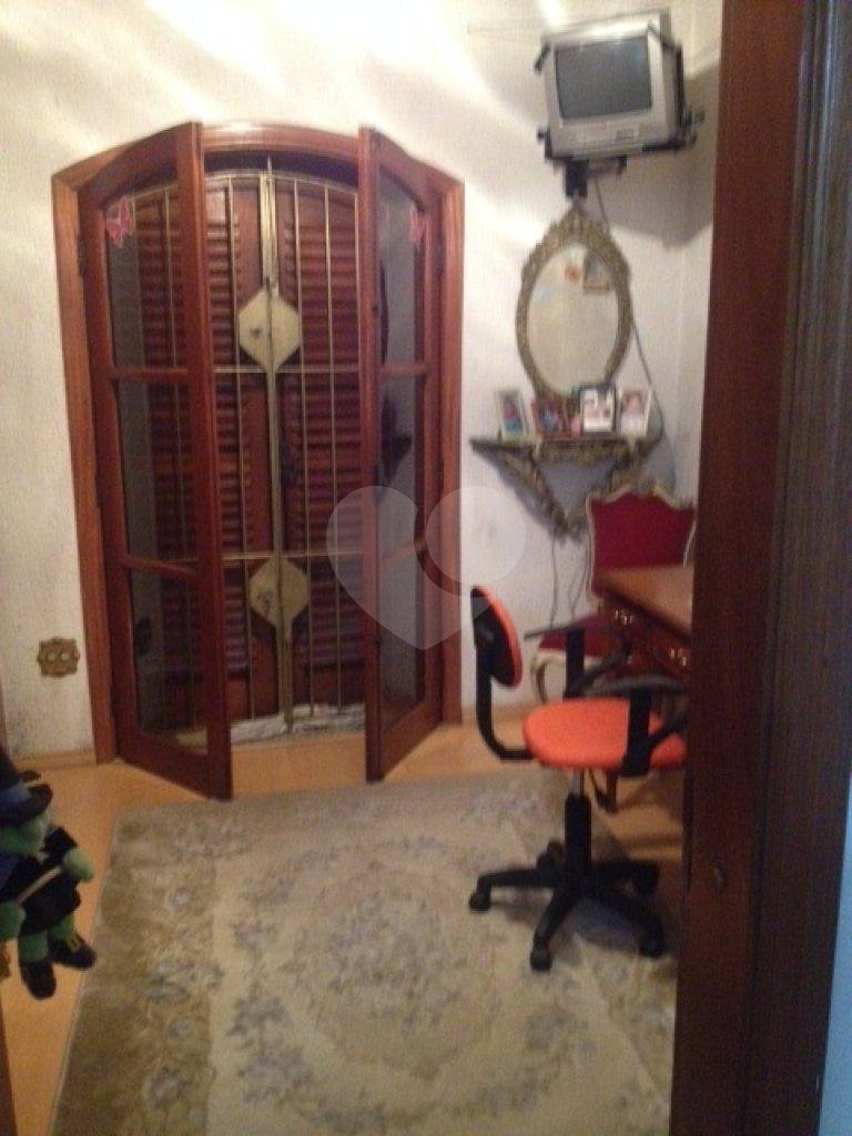 Casa à venda com 4 quartos, sendo 3 suítes, em Vila Paiva, São Paulo, SP