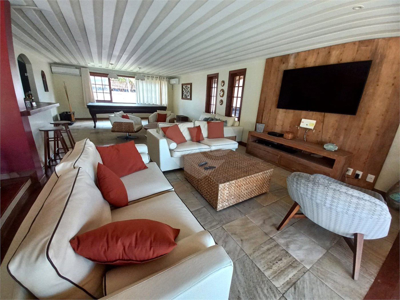 Casa à venda com 4 quartos, sendo 3 suítes,  em Geribá, Armação dos Búzios, RJ