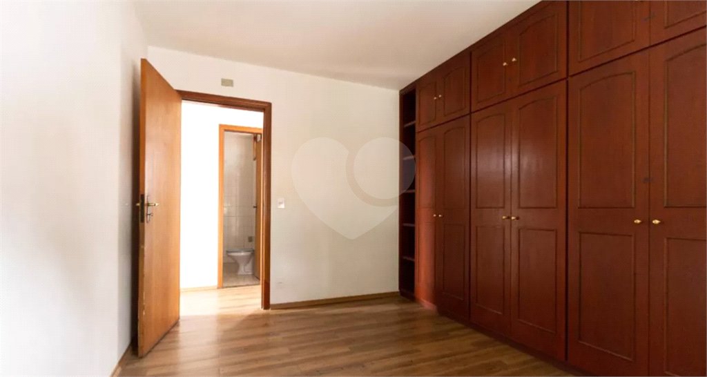 Casa à venda com 4 quartos, sendo 1 suíte, em Vila Tiradentes, São Paulo, SP