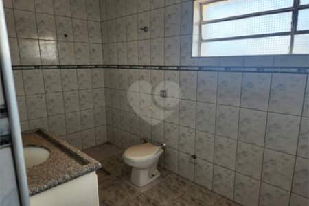 Sobrado à venda com 4 quartos, sendo 1 suíte, no Centro, Araraquara, SP