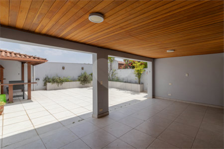 Casa Térrea à venda com 4 quartos, sendo 2 suítes, em Bosque da Saúde, São Paulo, SP