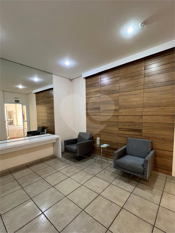Apartamento à venda com 3 quartos, sendo 1 suíte,  em Parque Reboucas, São Paulo, SP