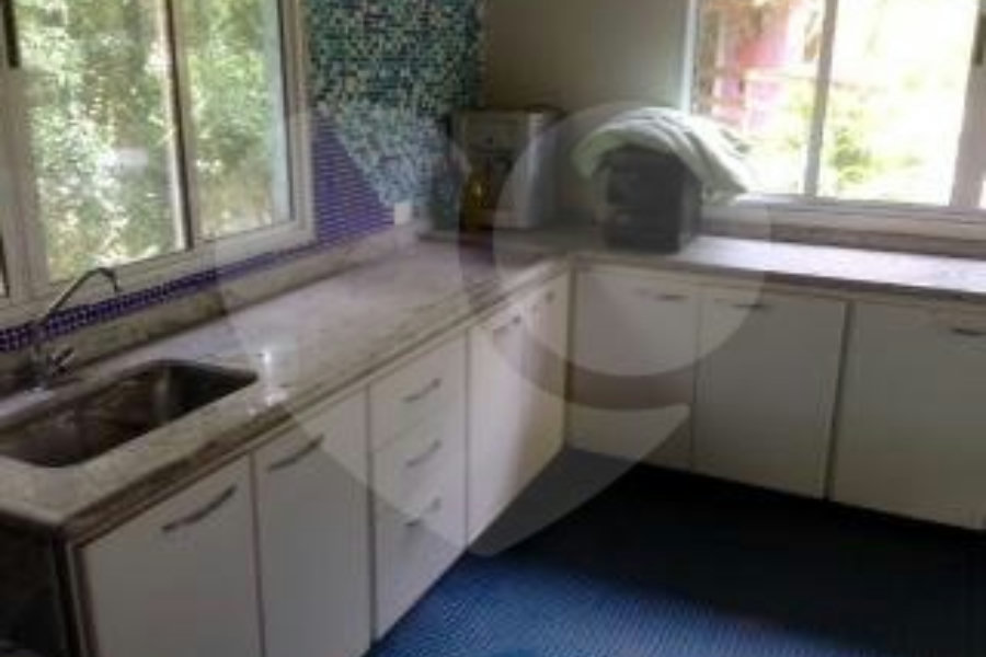 Sobrado à venda com 4 quartos, sendo 2 suítes, em Alpes da Cantareira, Mairiporã, SP