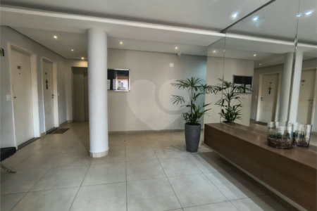 Apartamento à venda com 2 quartos, sendo 1 suíte,  em Jardim Carambeí, São Roque, SP