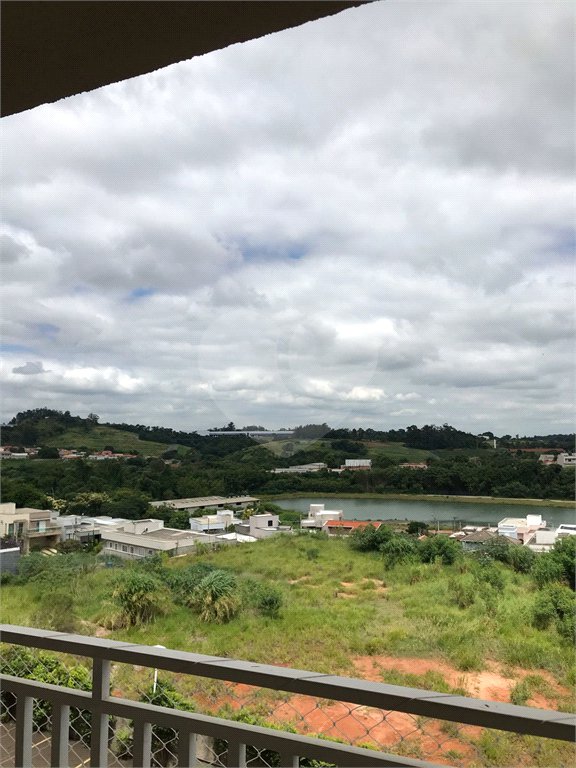 Apartamento à venda com 3 quartos, sendo 1 suíte,  em Jardim Bandeirantes, Louveira, SP