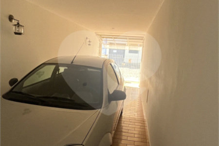 Casa Térrea com 3 dormitórios no Centro de Atibaia