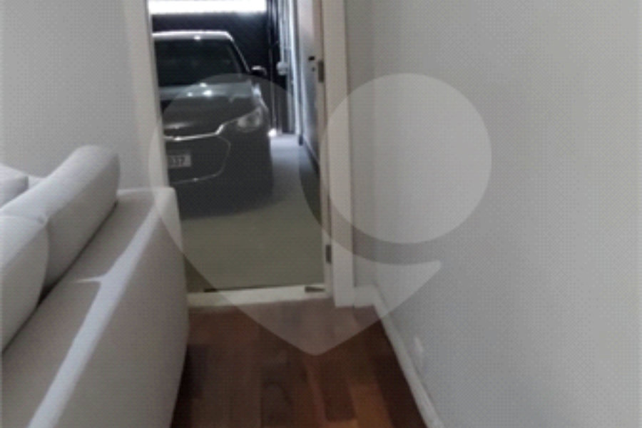 Casa Térrea à venda com 3 quartos, sendo 2 suítes, em Horto, São Paulo, SP
