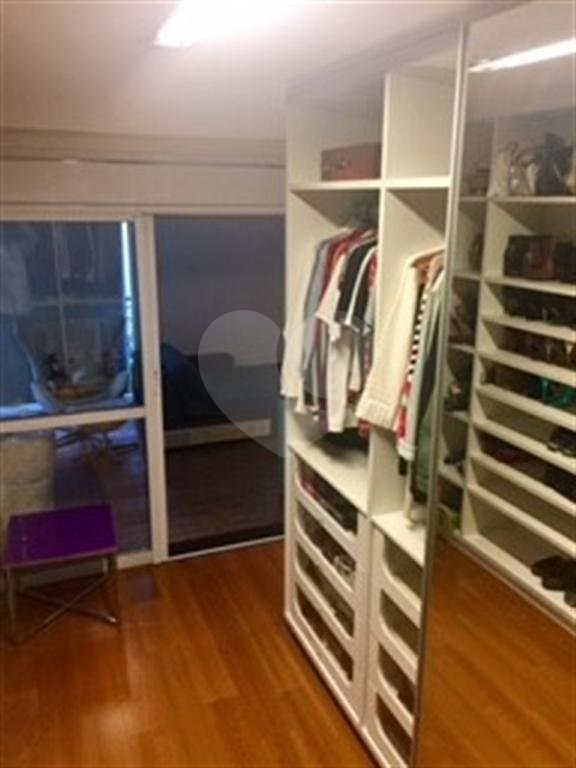 Apartamento à venda com 3 suítes em Campo Belo, São Paulo, SP