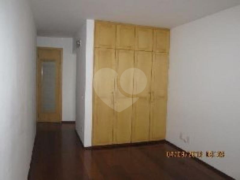 Apartamento à venda com 4 quartos, sendo 1 suíte, em Vila Andrade, São Paulo, SP