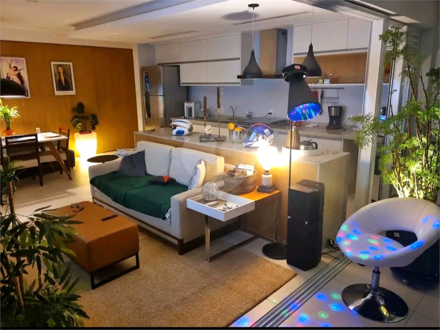 Apartamento à venda com 2 quartos, sendo 1 suíte, em Pinheiros, São Paulo, SP