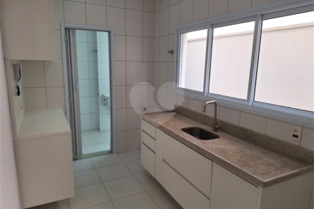 Casa à venda com 3 quartos, sendo 1 suíte, no condomínio Villagio Montalcino, Vinhedo - SP