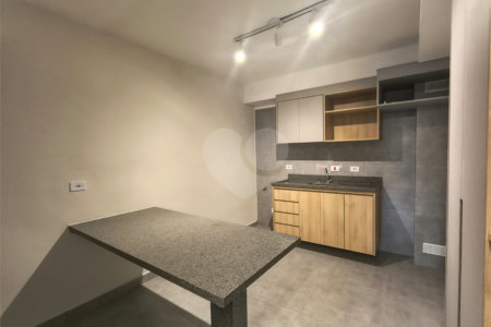 Apartamento à venda com 1 quarto em Rio Pequeno, São Paulo, SP