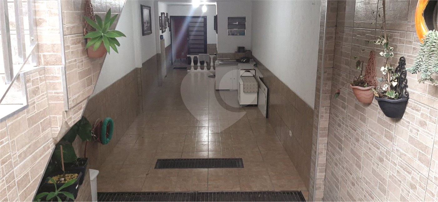 Sobrado à venda com 2 suítes em Horto Florestal, São Paulo, SP
