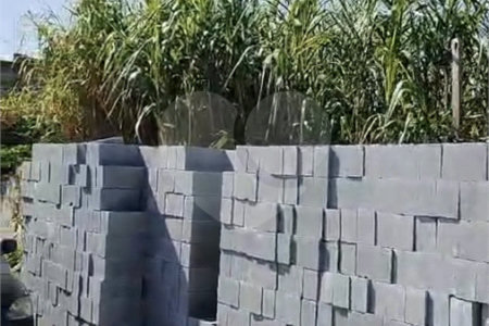 Terreno à venda em Jardim Maria Rosa, Taboão da Serra, SP