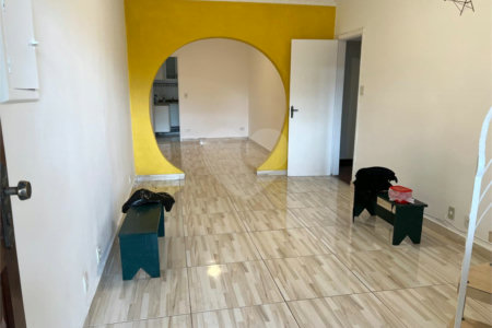 Sobrado à venda com 5 quartos, sendo 2 suítes, em Vila Universitária, São Paulo, SP