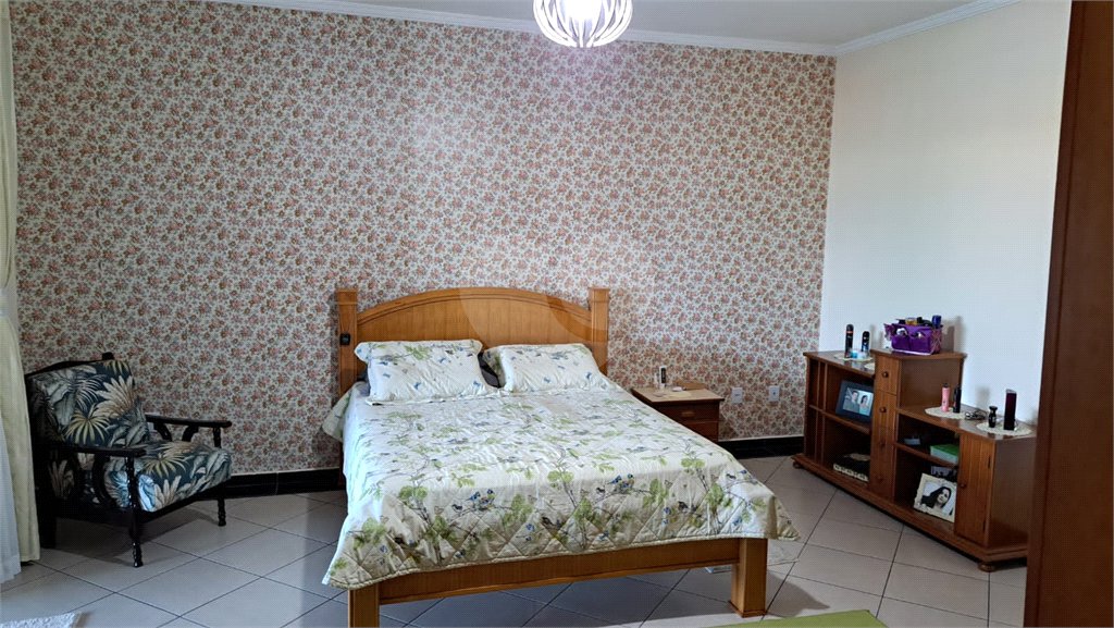 Casa à venda com 3 quartos, sendo 1 suíte,  em Jardim Universo, Mogi das Cruzes, SP