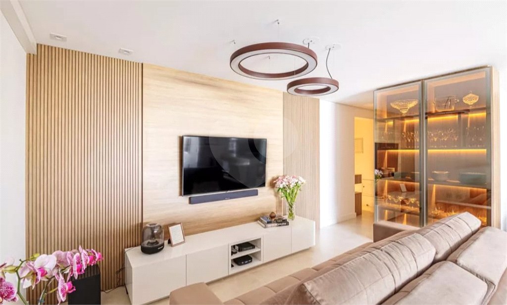 Apartamento à venda com 3 quartos, sendo 1 suíte, em Barra Funda, São Paulo, SP