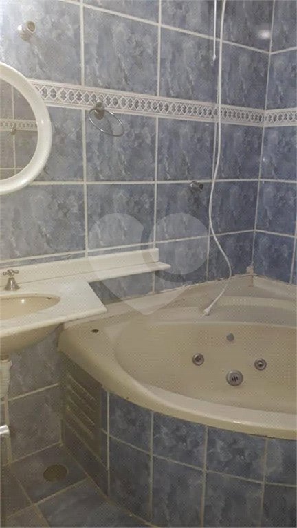 Sobrado à venda com 6 quartos, sendo 2 suítes, em Santana, São Paulo, SP