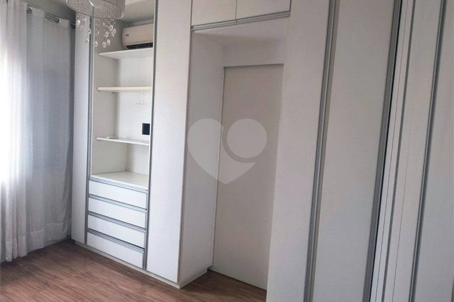 Sobrado à venda com 3 quartos, sendo 1 suíte,  em Vila Palmeiras, São Paulo, SP