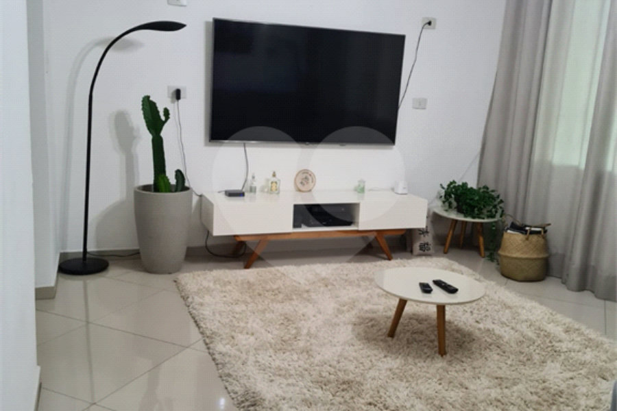 Sobrado à venda com 5 quartos, sendo 2 suítes, em Vila Guilherme, São Paulo, SP