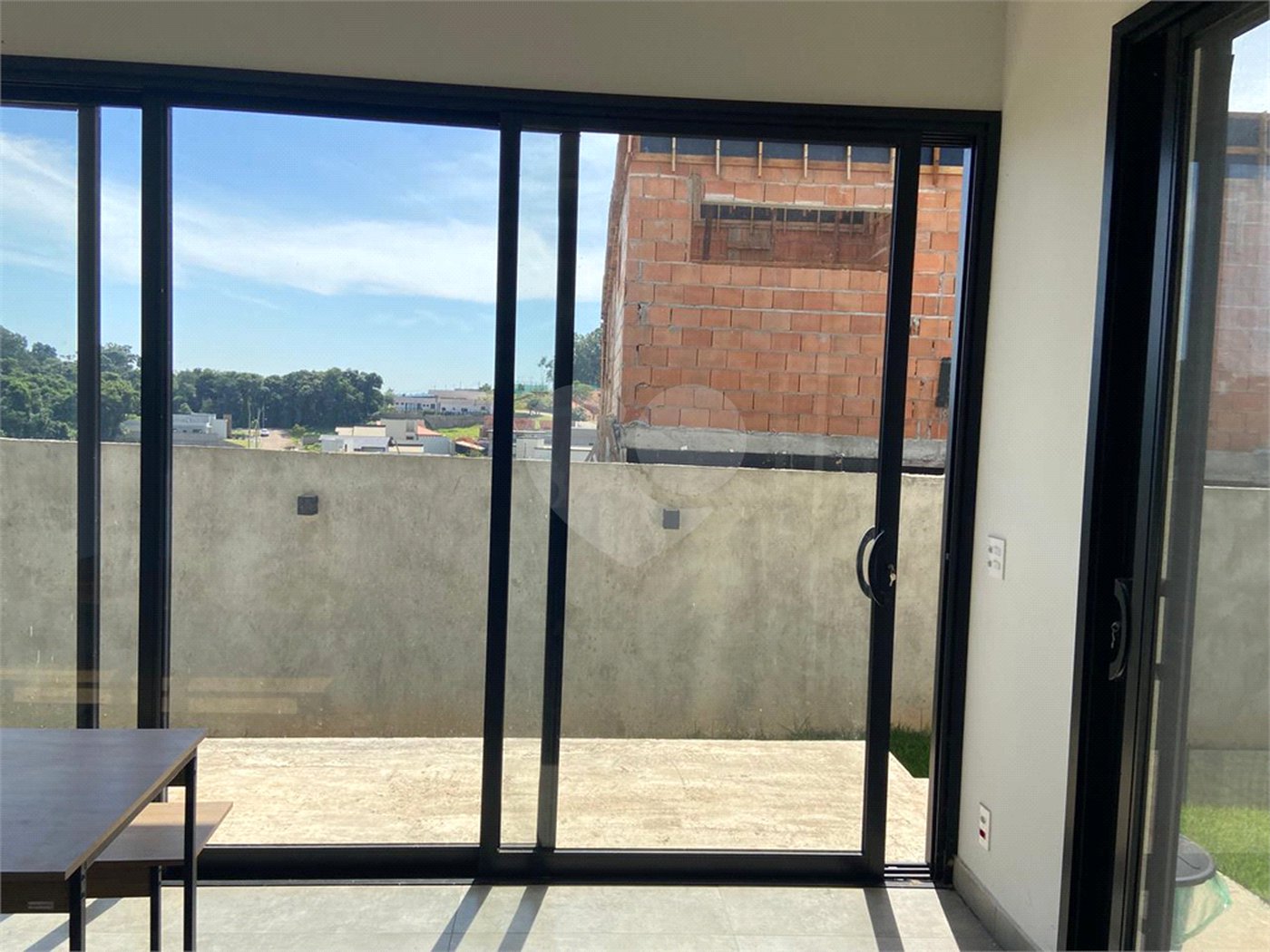 Casa à venda com 3 suítes no condomínio Terras de Santa Teresa, Itupeva - SP