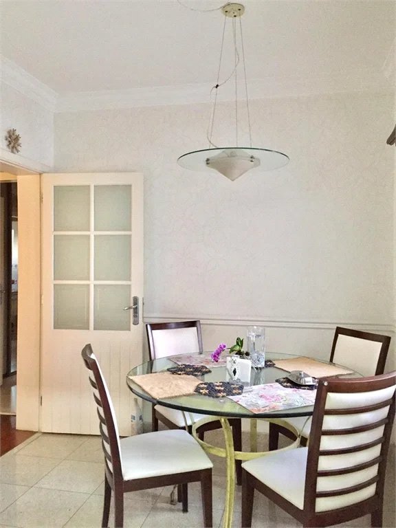 Apartamento à venda com 3 suítes em Vila Suzana, São Paulo, SP