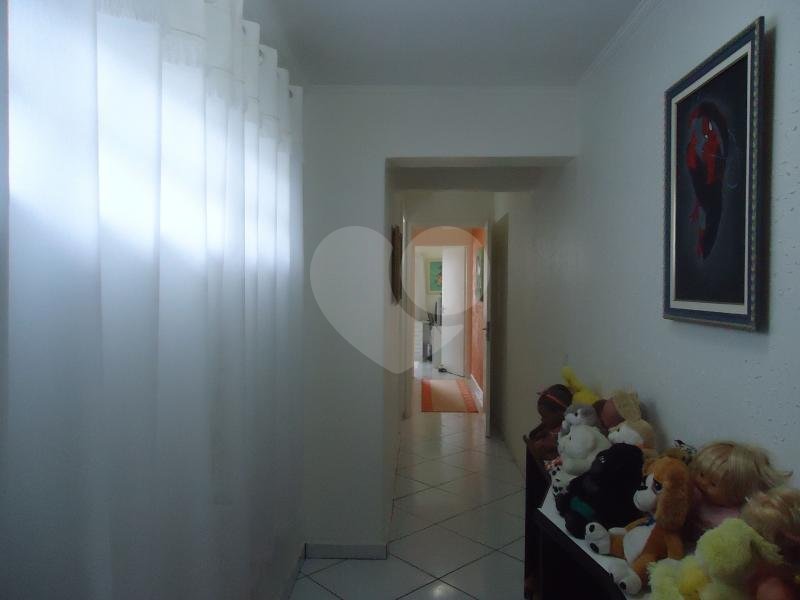 Sobrado à venda com 4 quartos, sendo 3 suítes, em Jardim Floresta, São Paulo, SP