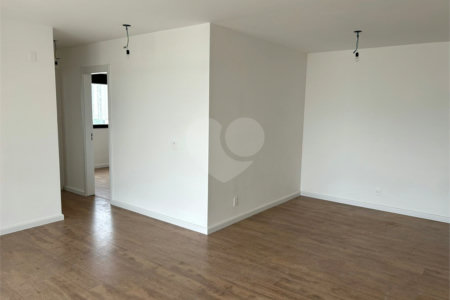 Apartamento à venda com 4 quartos, sendo 1 suíte,  em Ipiranga, São Paulo, SP