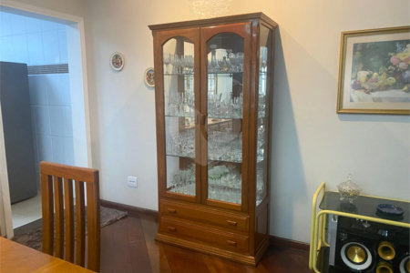 Casa à venda com 3 suítes em Vila Carrão, São Paulo, SP