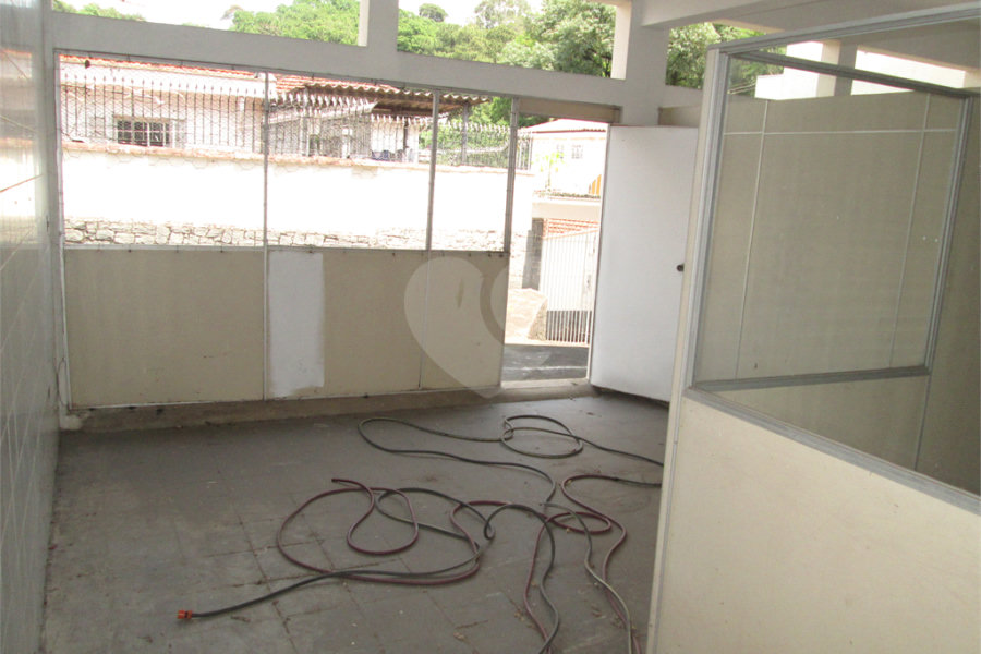 Sobrado à venda com 3 quartos em Horto, São Paulo, SP