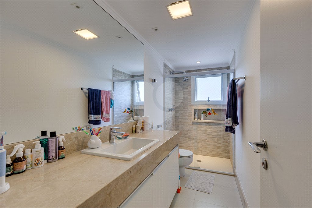 Apartamento à venda com 4 quartos, sendo 1 suíte, em Santo Amaro, São Paulo, SP