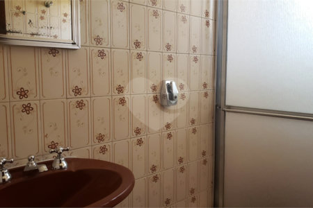 Casa Térrea à venda com 3 quartos, sendo 1 suíte,  em Campo Grande, São Paulo, SP