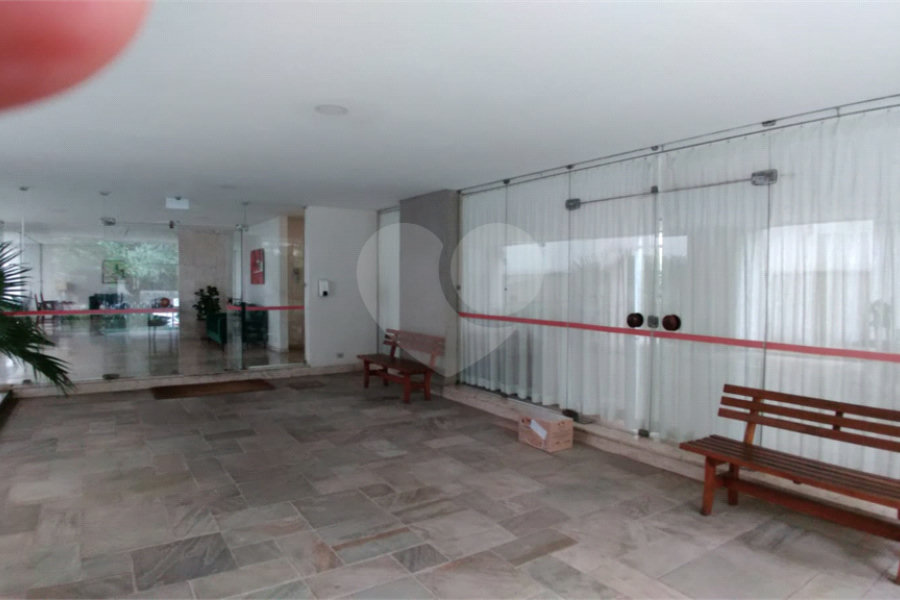 Apartamento à venda com 3 quartos, sendo 1 suíte, em Pinheiros, São Paulo, SP