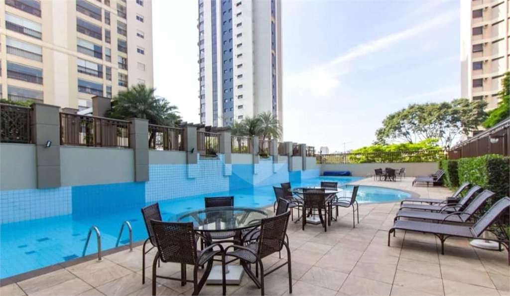 Apartamento à venda com 3 suítes em Paraíso do Morumbi, São Paulo, SP