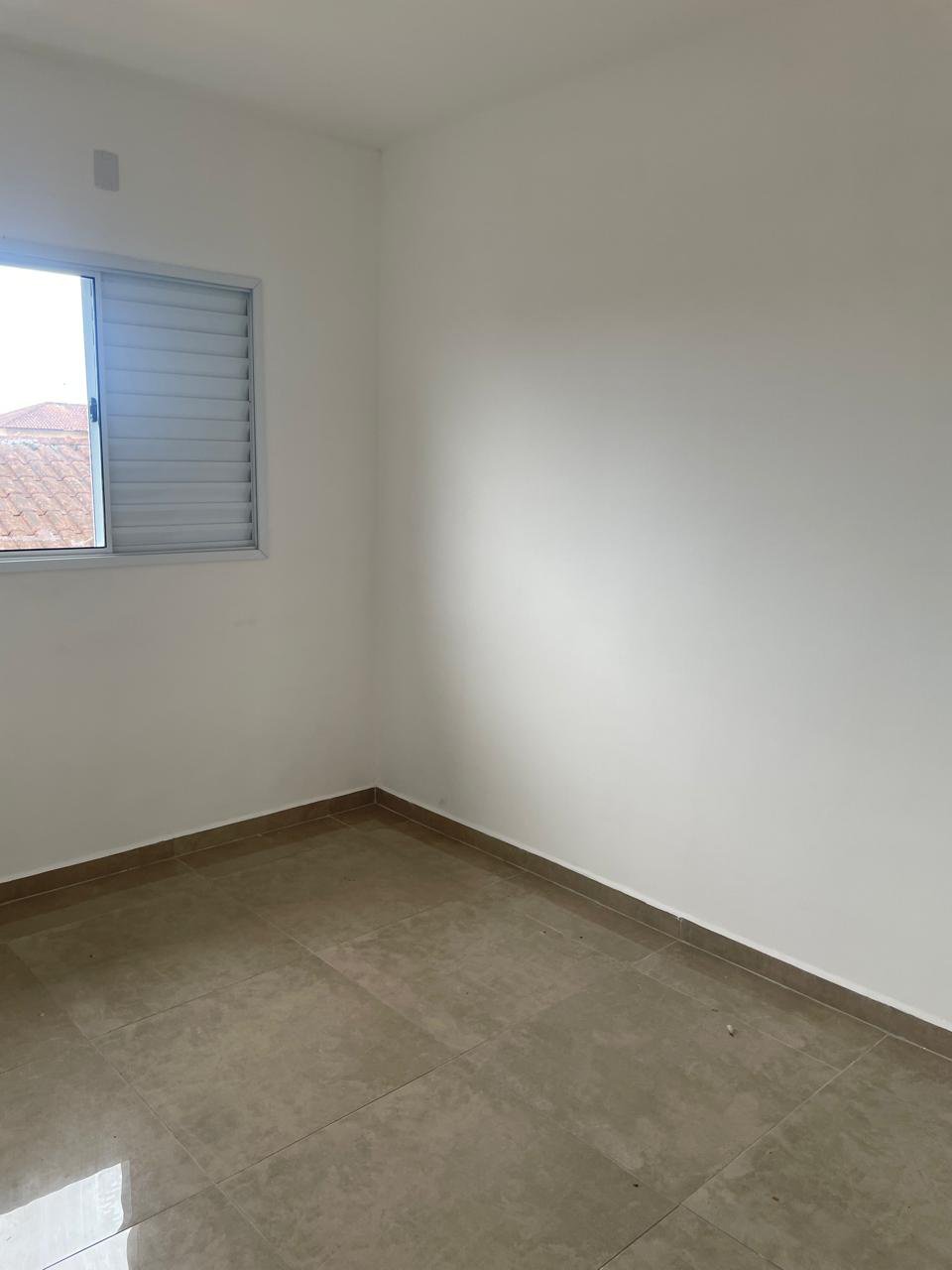 Sobrado à venda com 2 quartos, sendo 1 suíte, em Jardim Princesa, Praia Grande - SP
