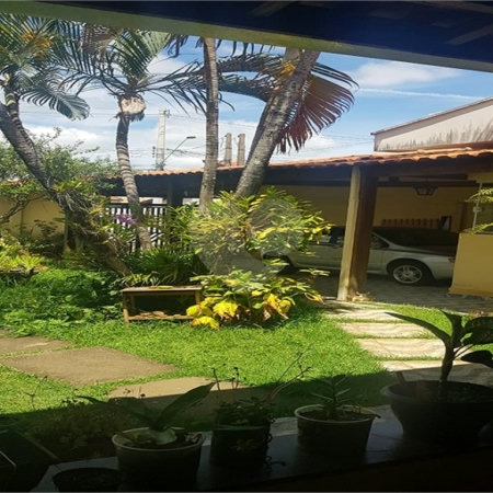 Sobrado à Venda no Parque Fehr – 3 Dormitórios e Área Gourmet em Rua Tranquila