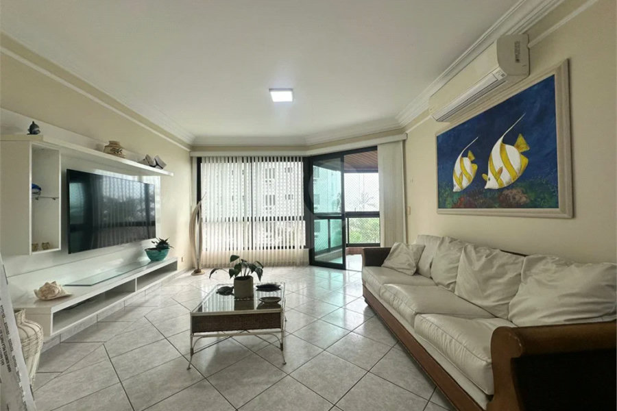 Apartamento à venda com 3 quartos, sendo 2 suítes, em Riviera de São Lourenço, Bertioga, SP
