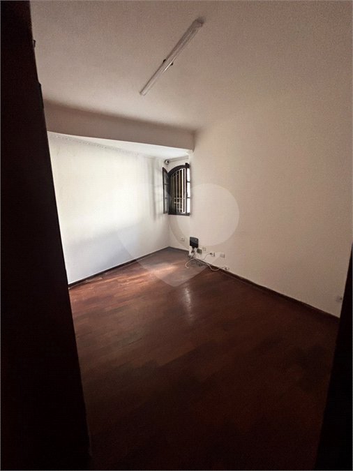 Casa com 70m², 3 dormitórios, sendo 1 suíte, 4 vagas, à venda no bairro do Ipiranga.