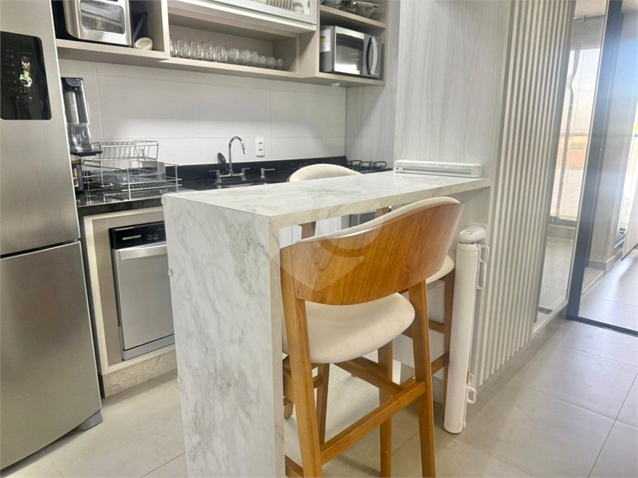 Apartamento à venda com 3 quartos, sendo 1 suíte, em Vila José Bonifácio, Araraquara, SP