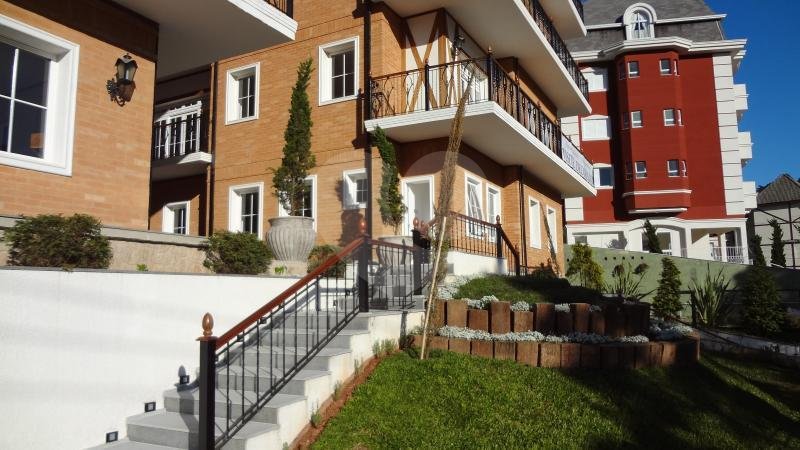 Duplex à venda com 6 suítes no Centro, Campos do Jordão, SP