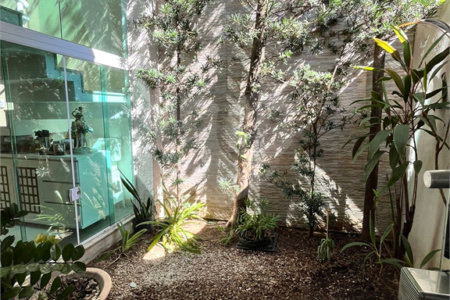 Casa à venda com 3 quartos, sendo 2 suítes, no condomínio Laura Serra, Rio de Janeiro - RJ