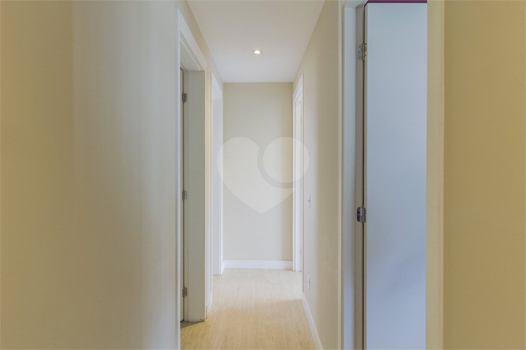 Apartamento à venda com 3 quartos, sendo 1 suíte,  em Jardim Vazani, São Paulo, SP