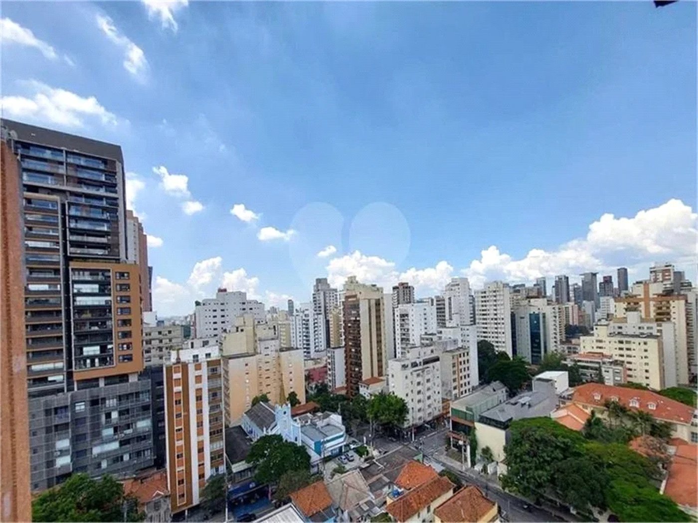 Apartamento à venda ou para alugar com 4 quartos, sendo 1 suíte, em Pinheiros, São Paulo, SP