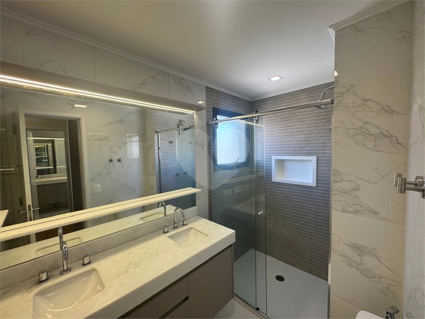 Apartamento à venda com 3 suítes em Brooklin Paulista, São Paulo, SP