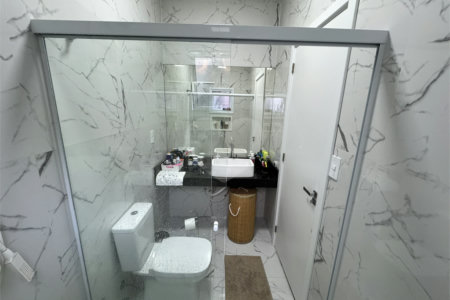 Casa à venda com 3 quartos, sendo 1 suíte, no condomínio Jardim Guarujá, Salto - SP